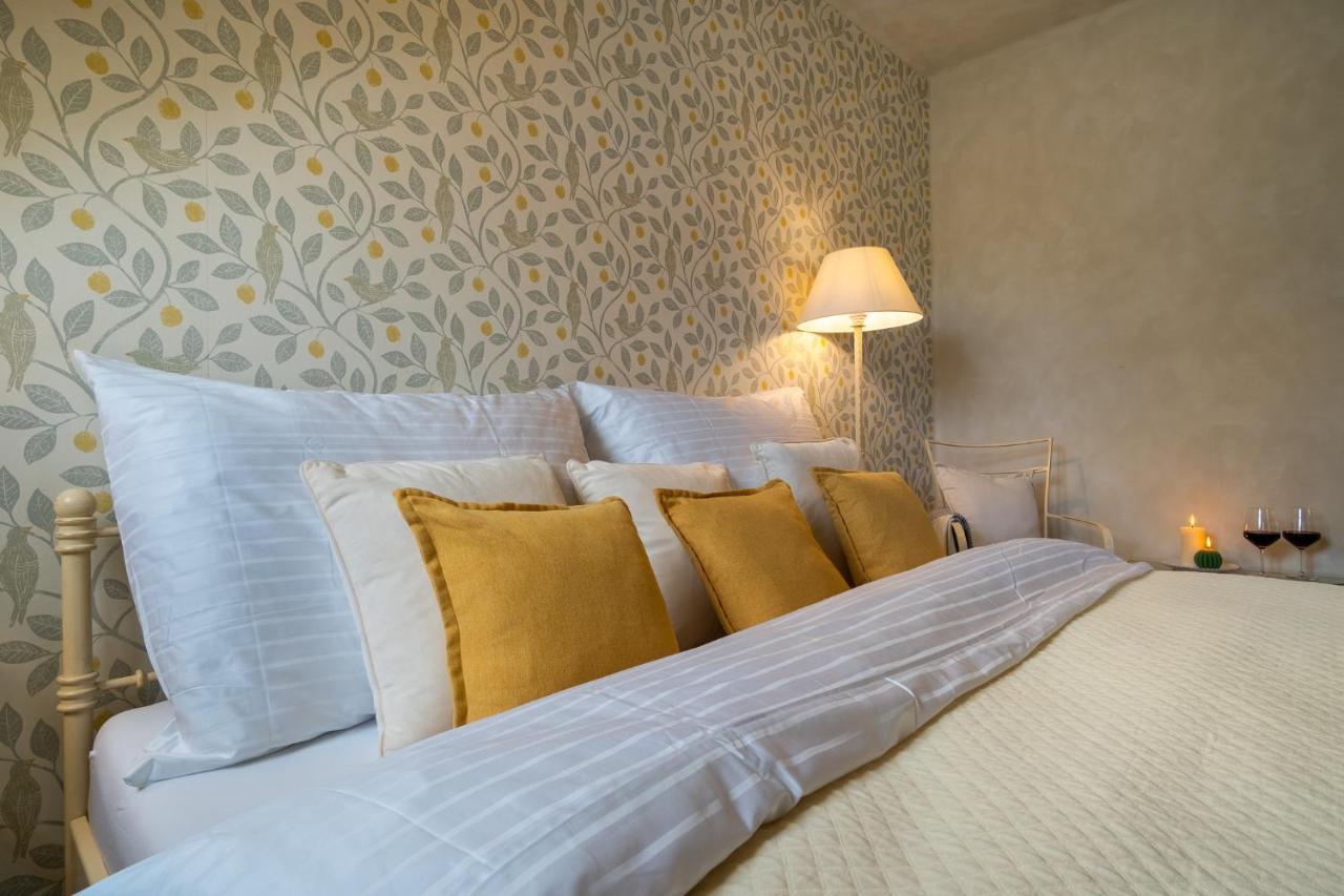 Boutique Hotel Soukenikuv Dum Kutná Hora Exteriör bild