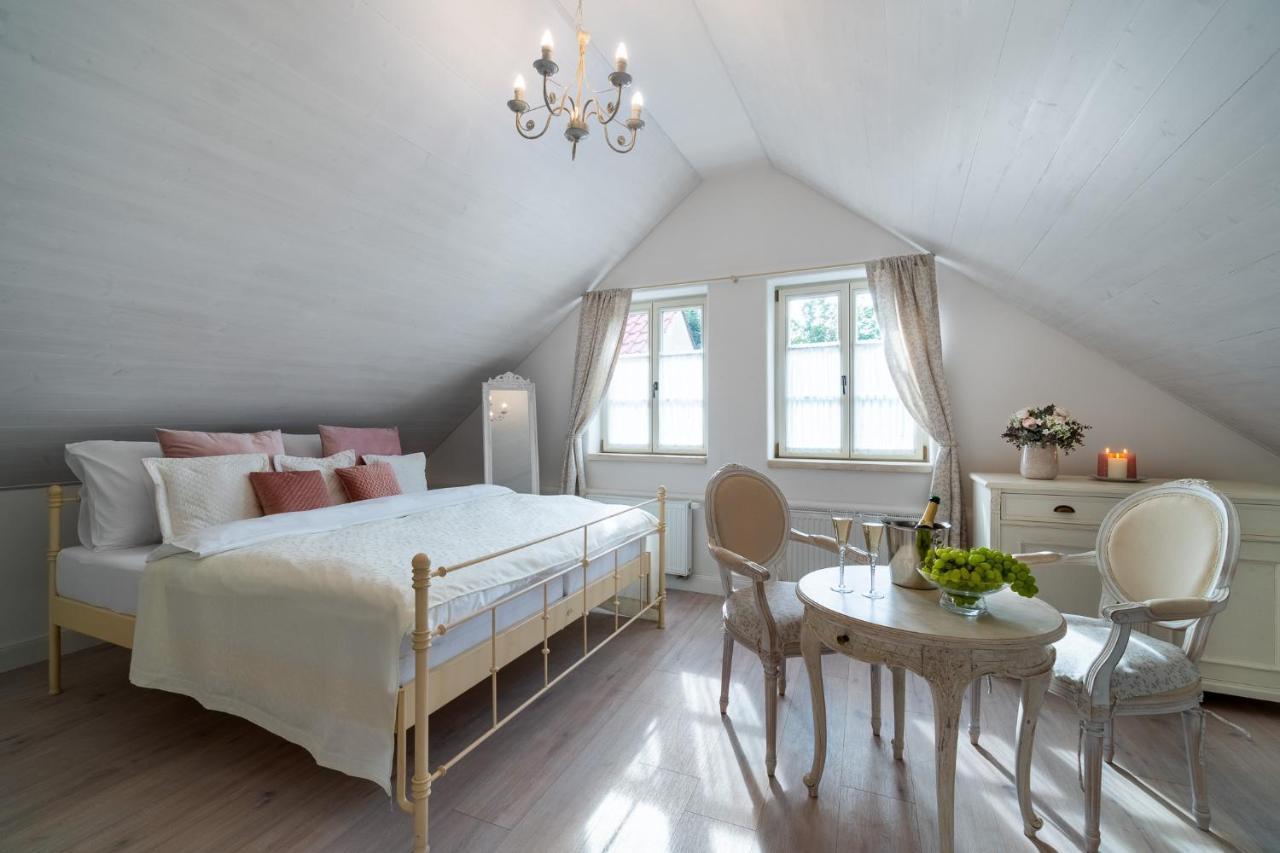 Boutique Hotel Soukenikuv Dum Kutná Hora Exteriör bild