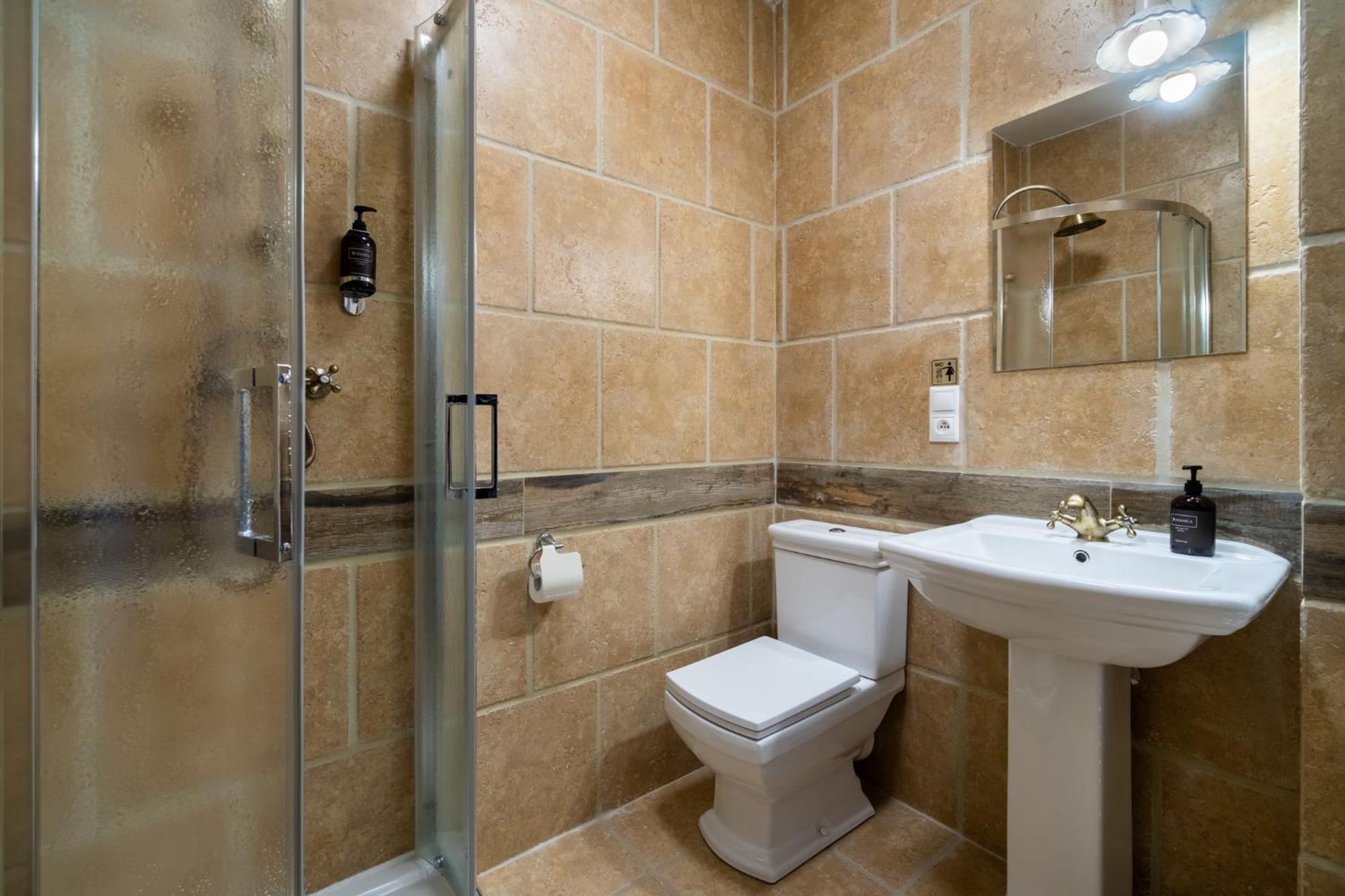 Boutique Hotel Soukenikuv Dum Kutná Hora Rum bild